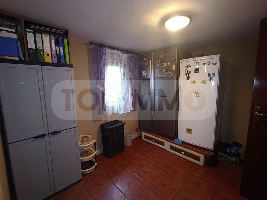 Продава се Къща в Варна, Виница - 294 кв.м за 1902 €/кв.м - Снимка #11