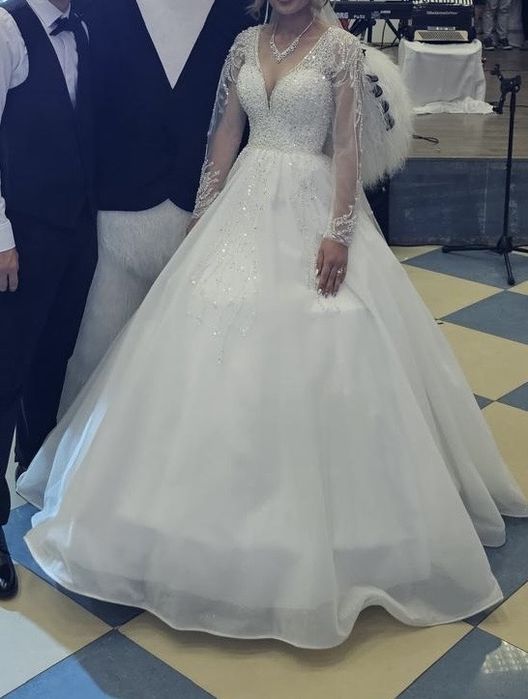 Vand rochie de mireasa