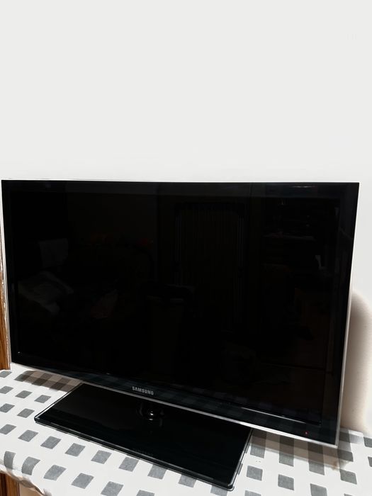 Samsung UE32D5000 32” Full HD LED TV