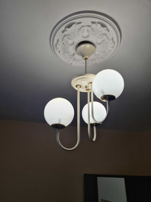 Продавам мебели..