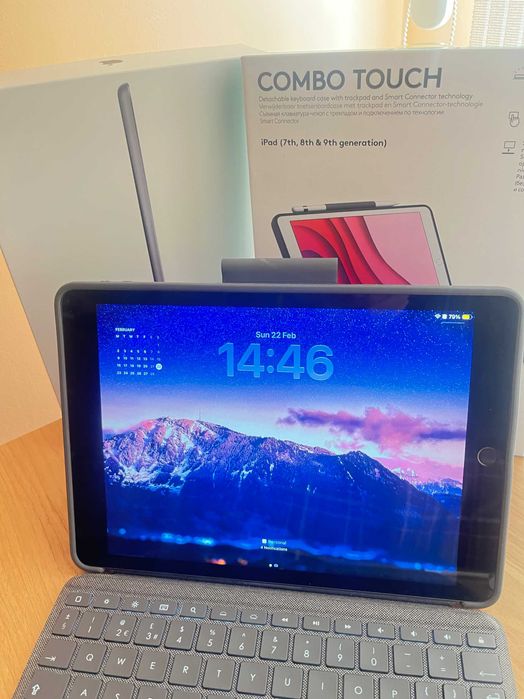 iPad 9th (2021) 64 GB + Калъф и клавиатура + Видео и USB адаптери