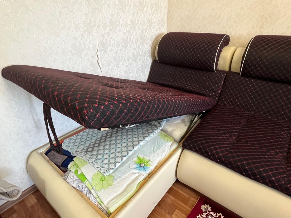 Продается угловой диван