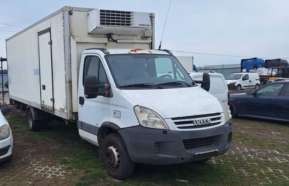 Camion frigorific IVECO Daily 65C15