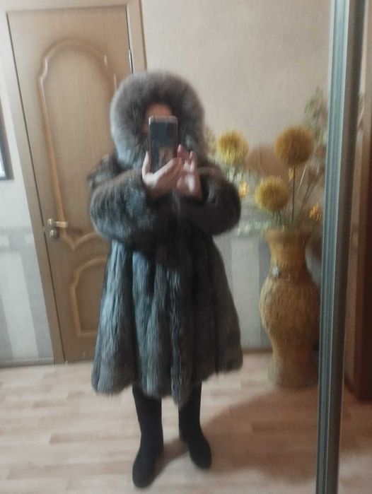 Шуба натуральная чернобурка