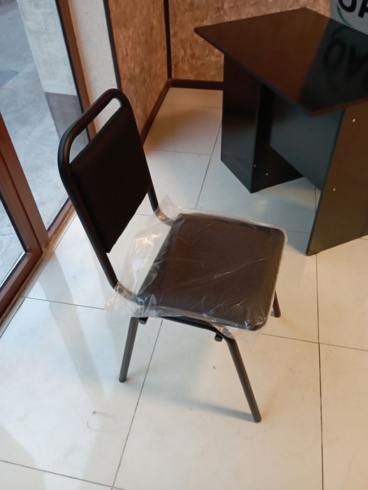 Zudlik bilan Ofis jihozlari sotiladi.