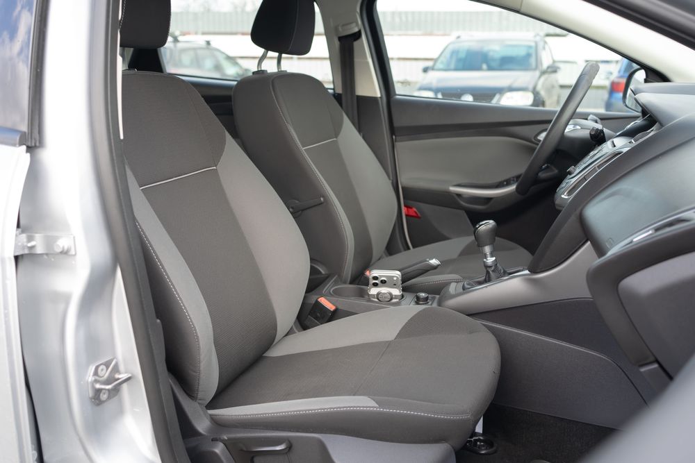 Ford Focus 2013 1.6TDCi 115cp EURO5 KmReali Garantie 3Ani Model-Style Xenon LED Navi Pilot Scaune Incalzite ParcAssist