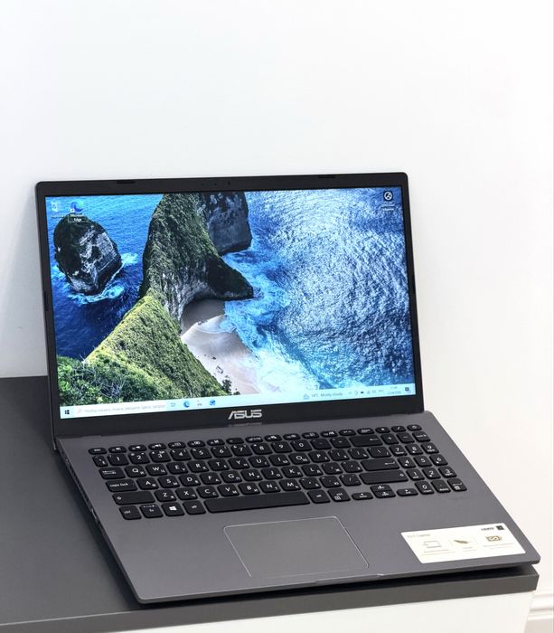 Новый ноутбук asus в полном комплекте