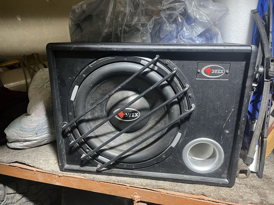 Продам сабуфер с динамиком