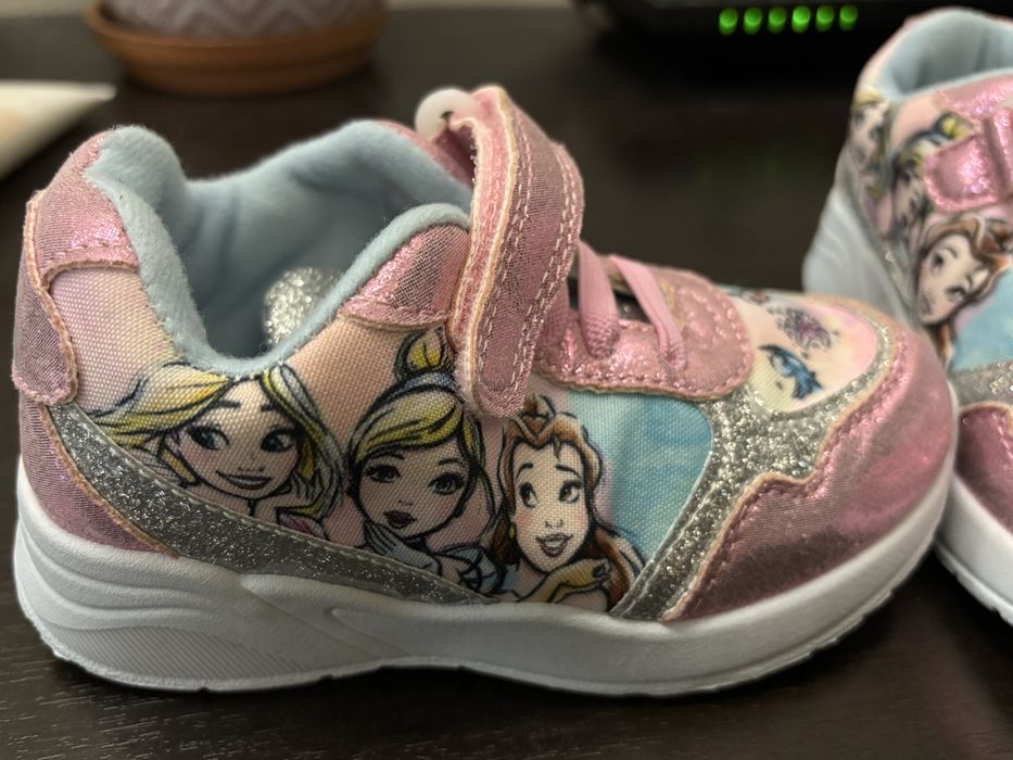 Детски маратонки Disney принцеси нови 25 номер