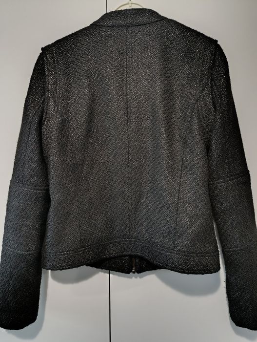 Дамски якета S и  XS размер 2 броя за 20 лв.