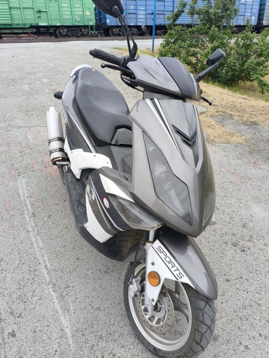 Продам скутер 150сс