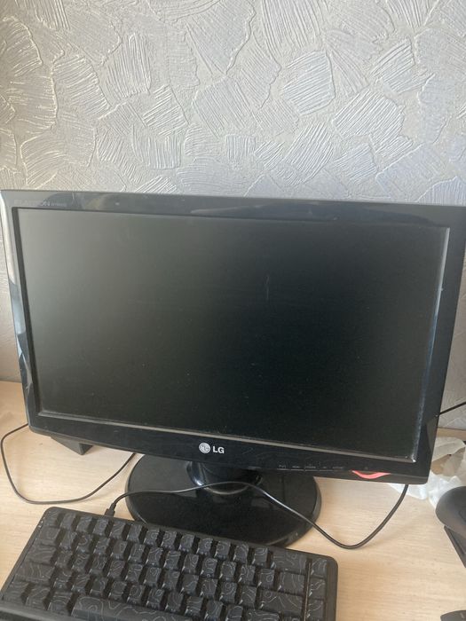 монитор LG flatron w1943se