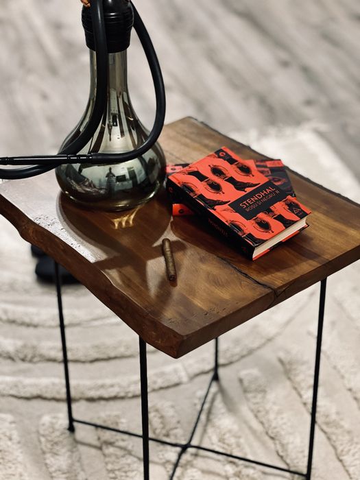 Masuta de cafea din lemn masiv realizata manual