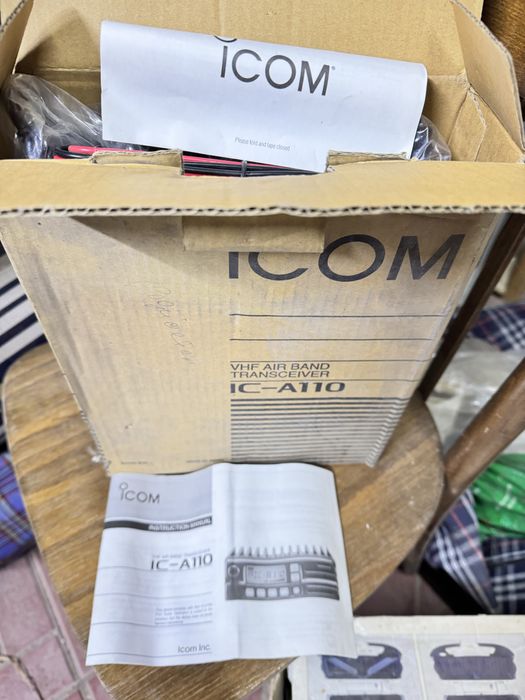 Радиостанция Icom IC-A110