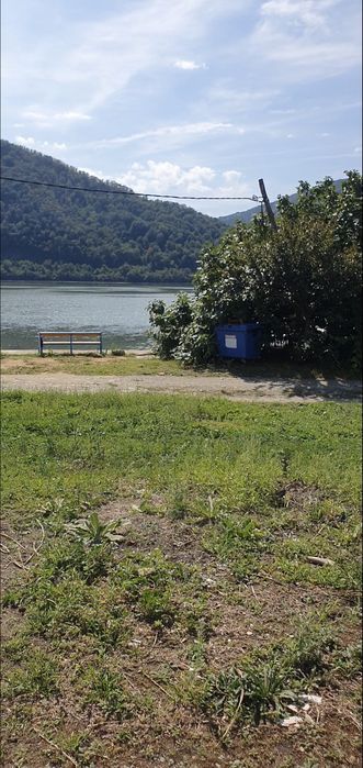 Vand teren la Dunare Berzasca