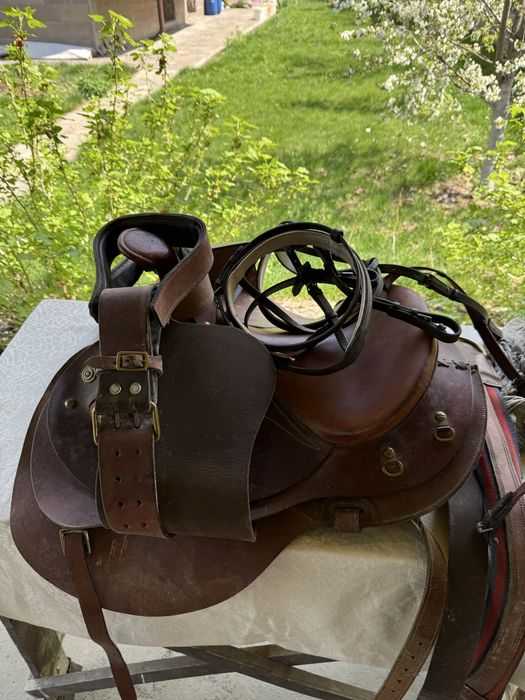 Седло кожанное б.у