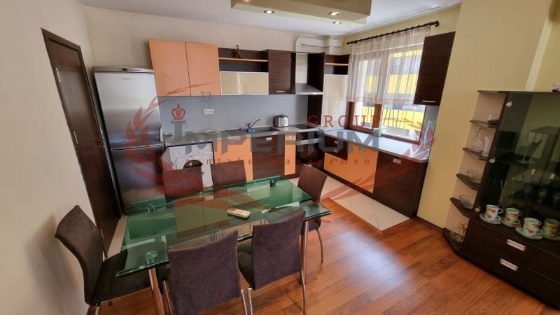 Дава се под наем Двустаен апартамент в Варна, Лятно кино Тракия - 65 кв.м за 612 € - Снимка #4