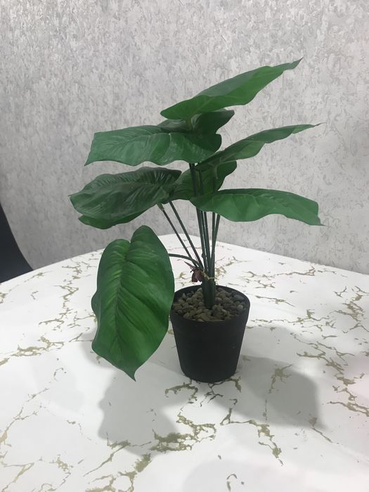 Вазы,цветы искусственные