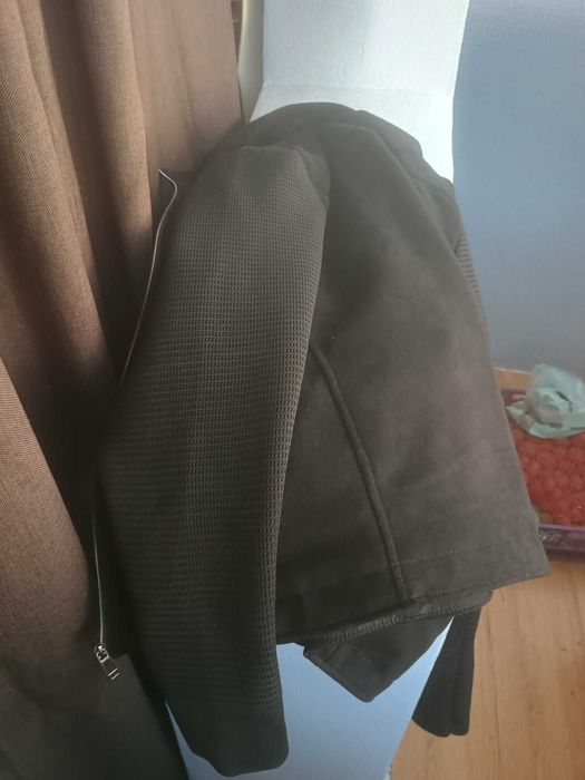 Jachetă din piele de căprioară cu mâneci tricotate premium