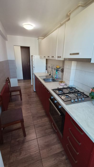 Apartament cu 2 cam. de închiriat, zona Semilună