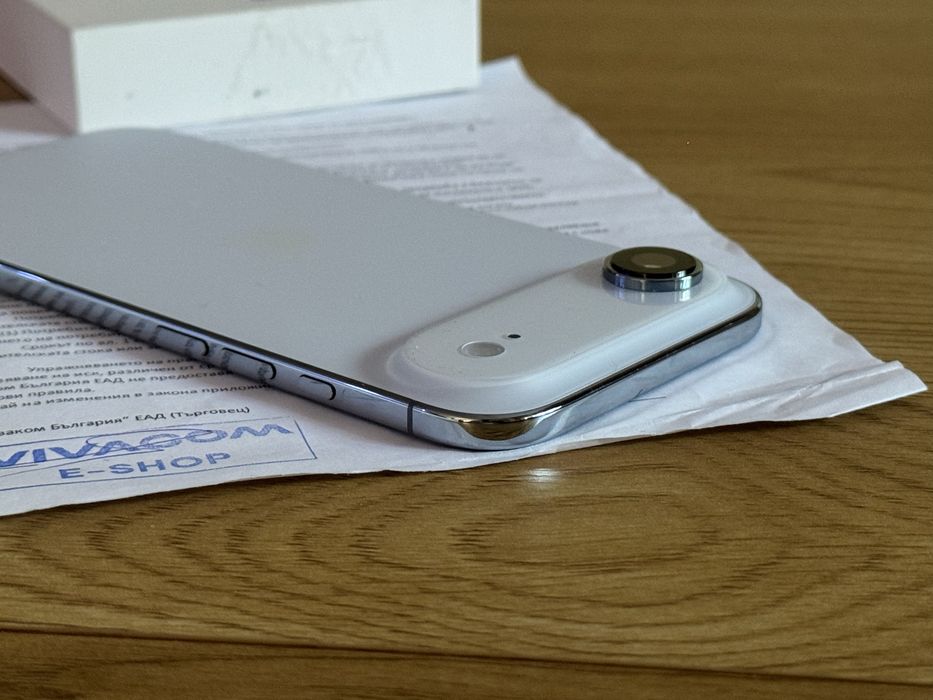 Бартер iPhone 17 air 256gb blue 100% 3 цикъла