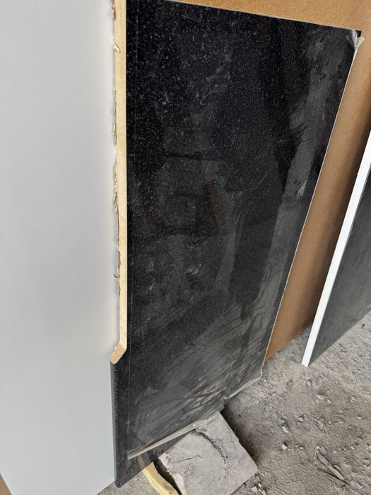 Продам столещниса из мдфа 185 см 1шт. И один 1.10 Новый