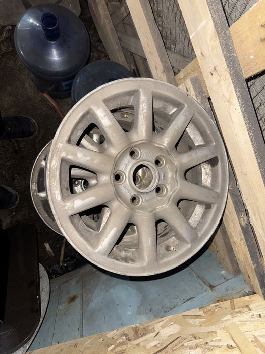 Продаются диски ромашки r15 5*115