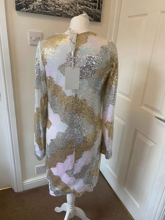 YAS нова размер М /блестяща красота