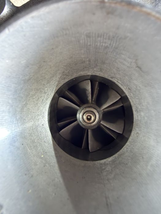 Turbo / Turbina Renault / Nissan 2.0 Diesel M9R : H8200638766 / H8200347344