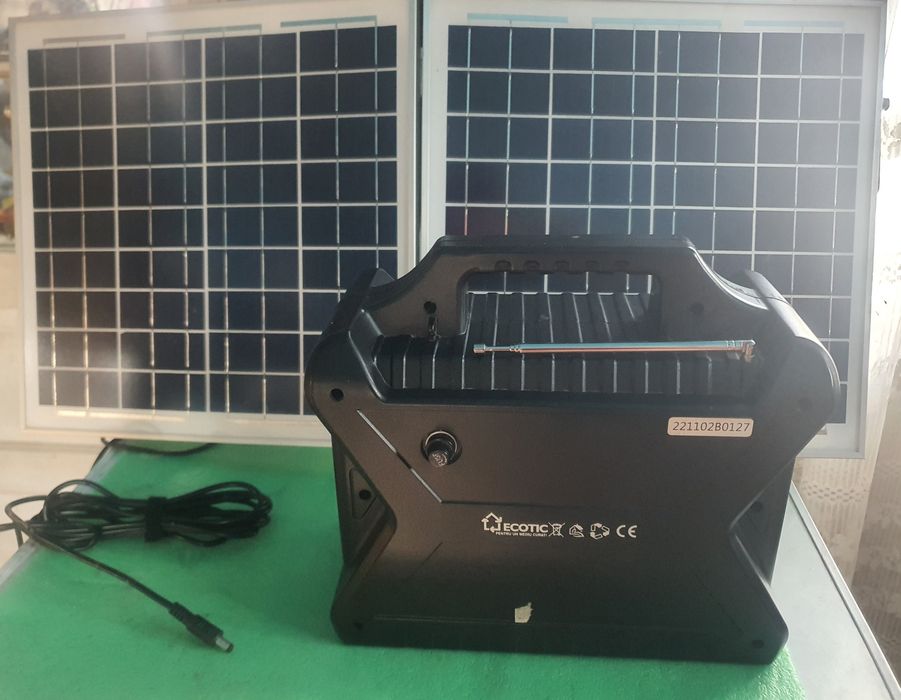 Generator Solar de Curent cu Panou Solar/Excursii