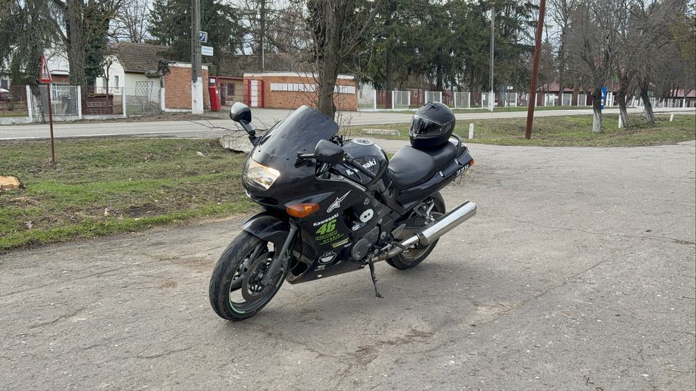 Kawasaki ZZR600 2002