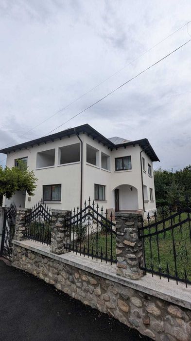 Casă de vânzare mobilată, Jud. Valcea, Horezu