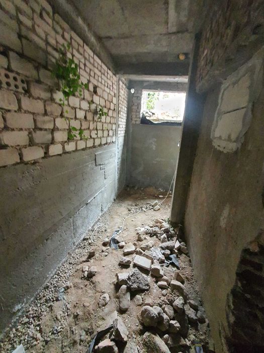 Замаска , ВиК , Изолация , Фипсокартон , Шпакловка . Боя