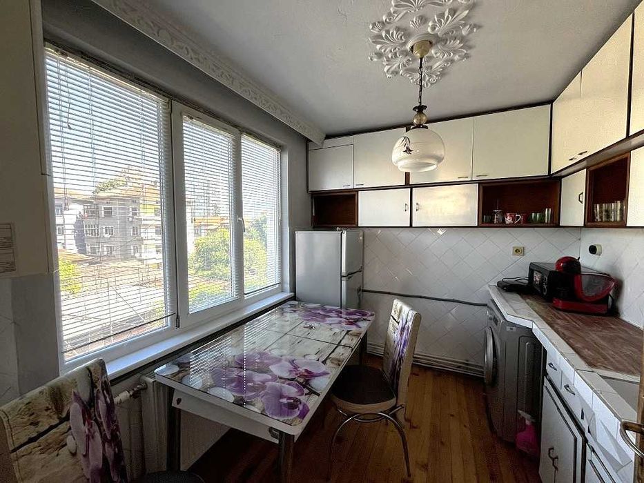 Дава се под наем Тристаен апартамент в Севлиево - 100 кв.м за 280.5 € - Снимка #3