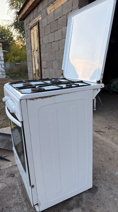 Продам газ плиту
