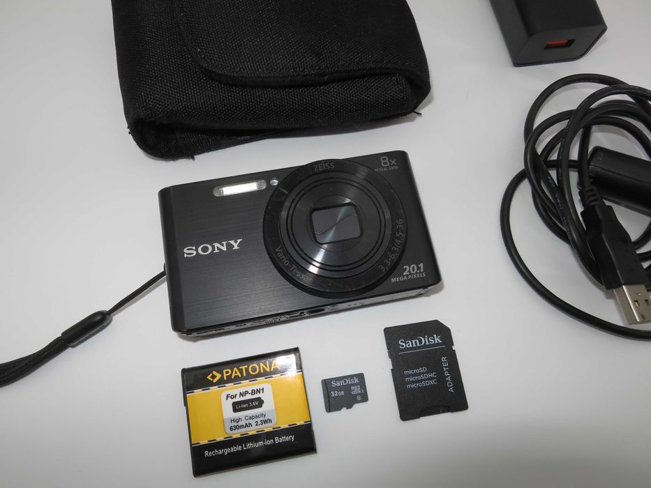 Sony Cyber-shot DSC W830 ултра компактен дигитален фотоапарат цифрова камера в отлчино състояние, пълен комплект,  работи перфектно