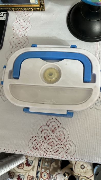 Бокс для еды с ложкой. Есть ем