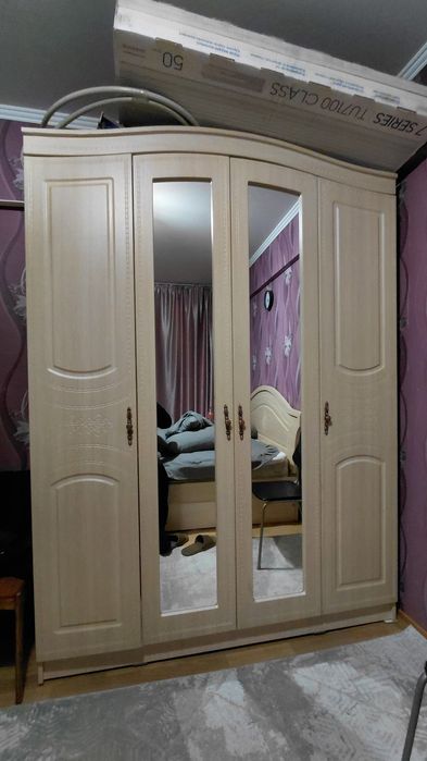 Спальный гарнитур