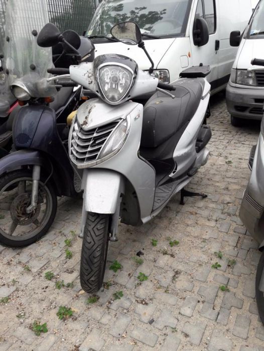 Скутер малагути чентро 150,125,50 на части(malaguti Centro 125 ;50)