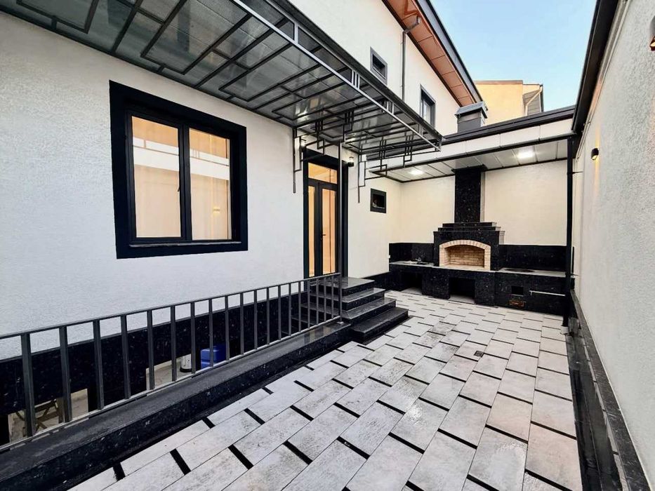 Сергели Беруний махалла зор ховли сотилади