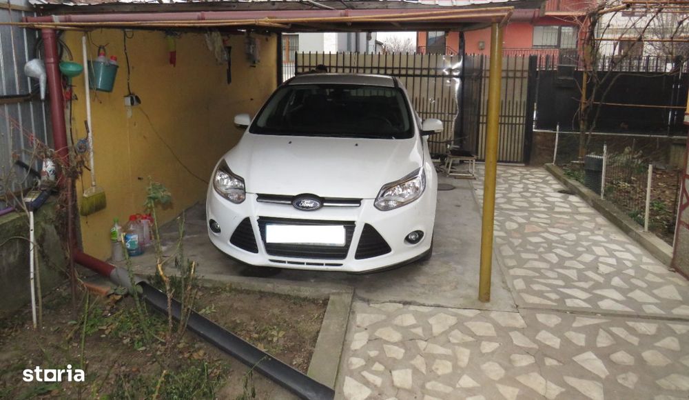 Casă cu 4 camere, garaj și curte, Târgu Jiu zona Coloana