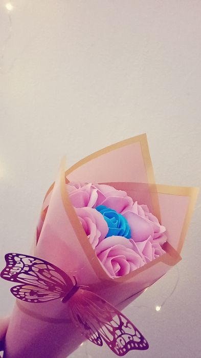 Vând Buchete Trandafiri din săpun!