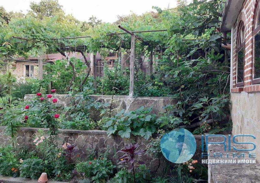 Продава се Етаж от къща в Шумен, Пожарната - 106 кв.м за 1925 €/кв.м - Снимка #1