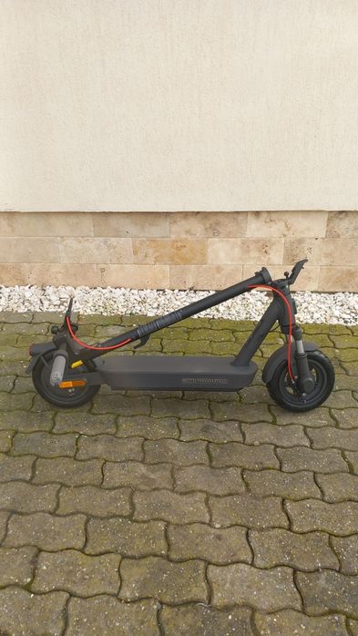 Trotinetă Electrică NOUĂ/NEACTIVATĂ Xiaomi Scooter 5, 10 inch,pliabliă