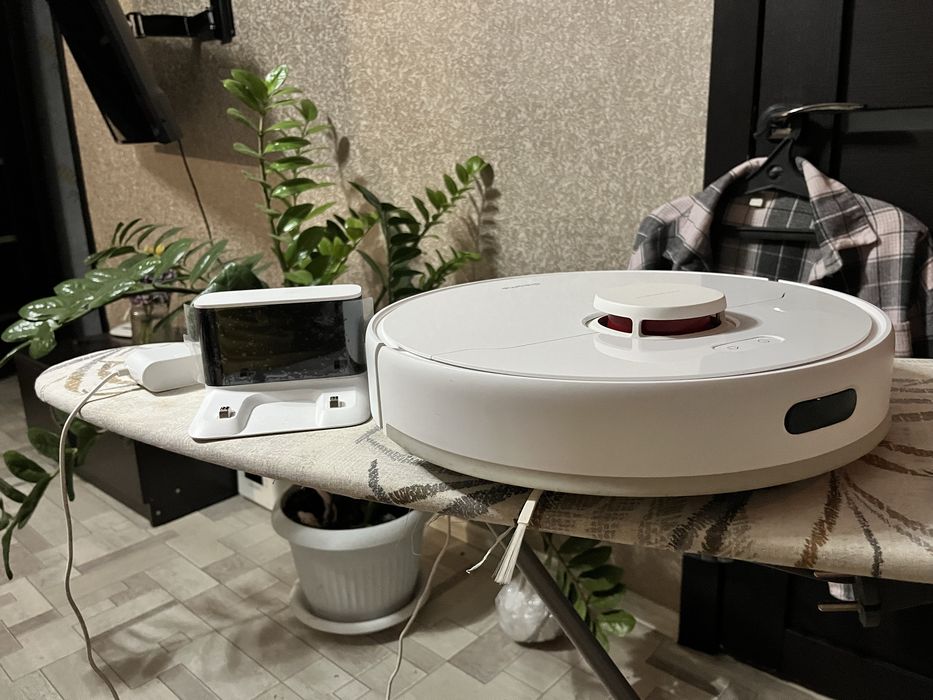 Робот пылесос Дриам