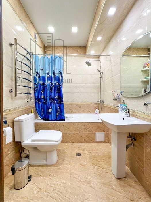 4/4/9 Голден Хаус Паркентски