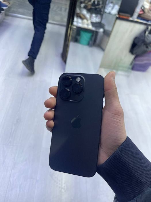 Iphone 14pro kafolati bilan yomkisi 90 imayka o'tgan yili yangi