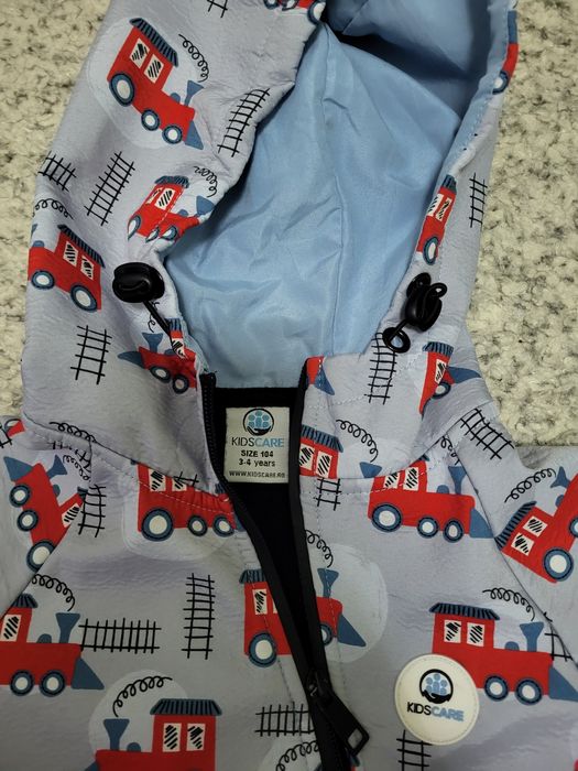 Vând salopeta Kidscare