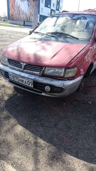 Продам или обменяю Митсубиси спэйс рунер