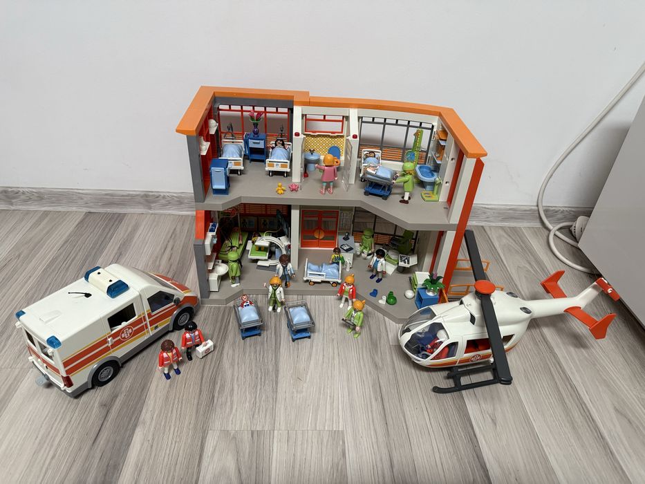 Vând spital PLAYMOBIL